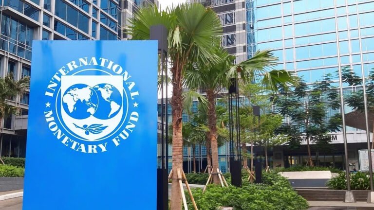 Global Growth Outlook Brightens Slightly, But IMF Warns of Trade Tensions