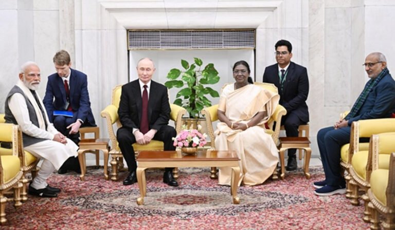 President Droupadi Murmu Hosts Putin At Rashtrapati Bhavan